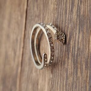 Size 12‎ R575 twist snake ring 💍